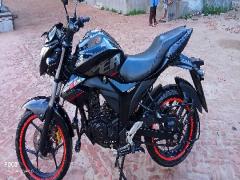 Suzuki Gixxer Dual Disc Dual Tone